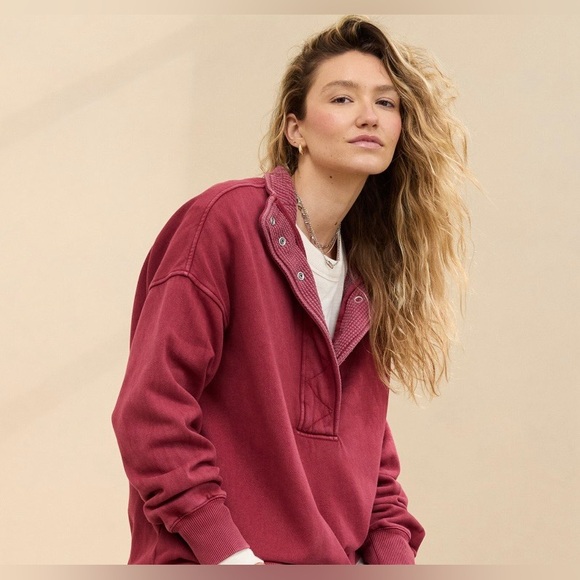 Aerie Women’s Oversized Getaway Quarter Snap Sweatshirt Color Cherry Tart M - Picture 6 of 7